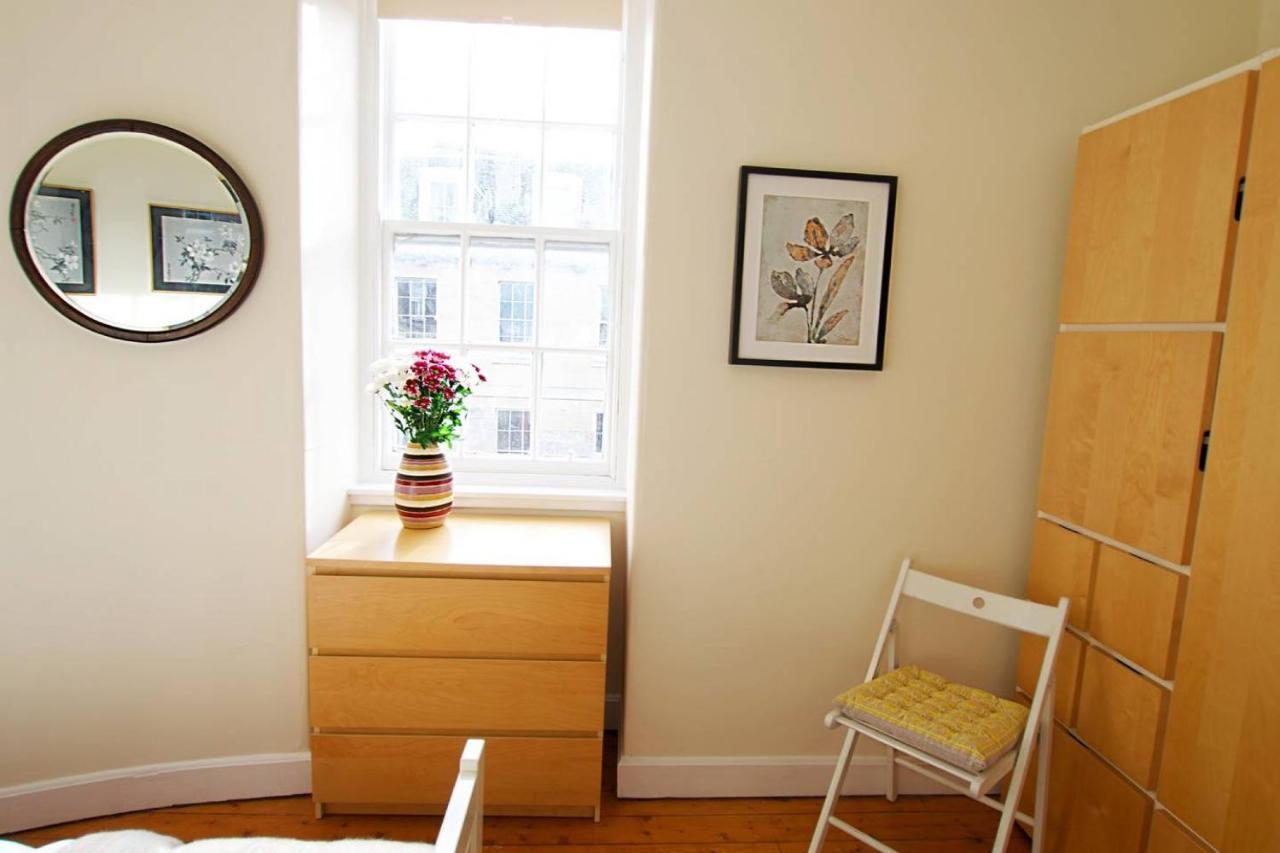 Joivy Bright Flat With Workspace In New Town EDI Eksteriør billede