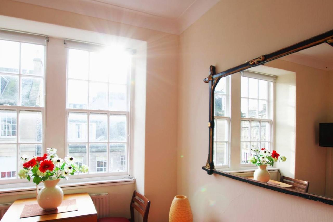 Joivy Bright Flat With Workspace In New Town EDI Eksteriør billede