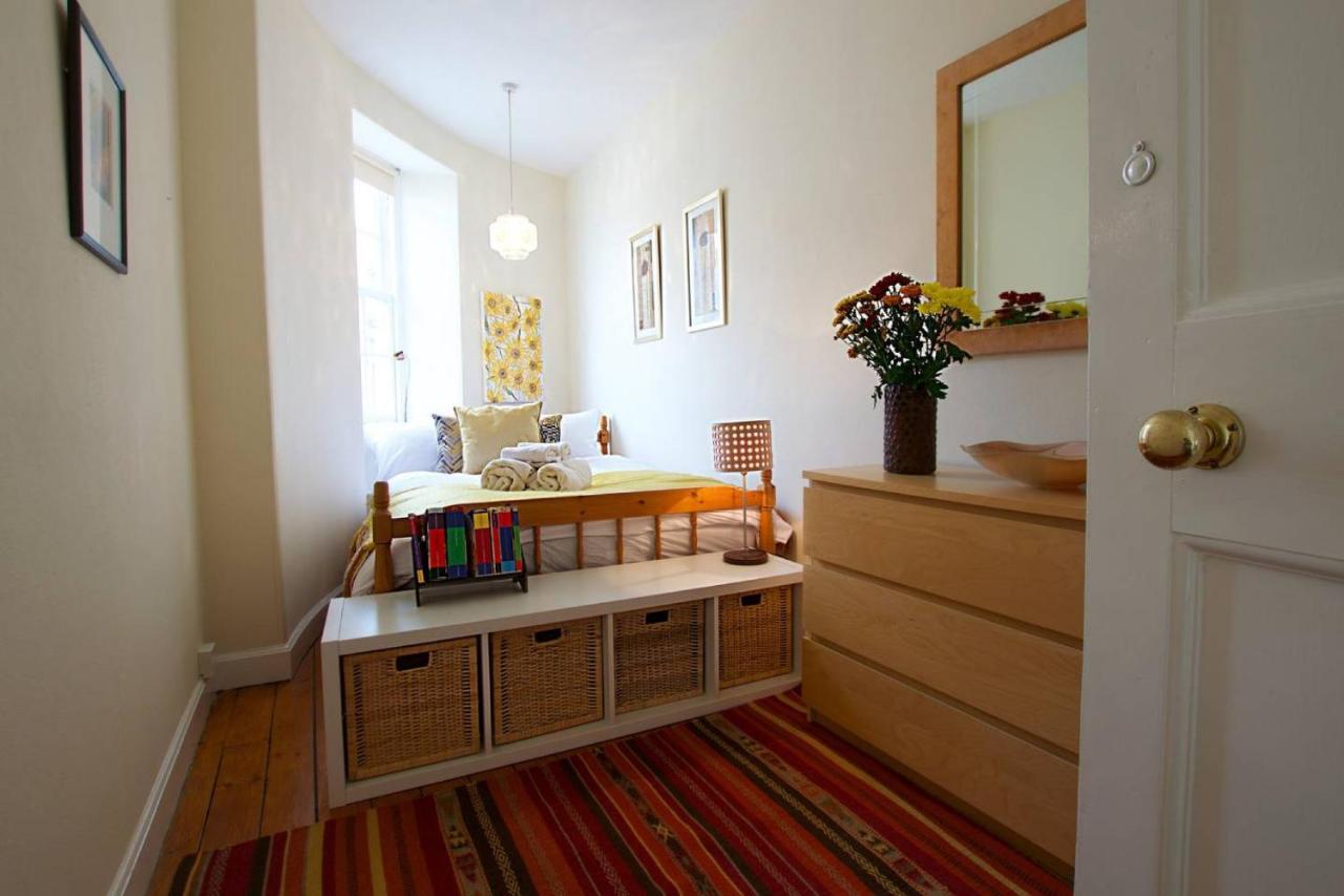 Joivy Bright Flat With Workspace In New Town EDI Eksteriør billede